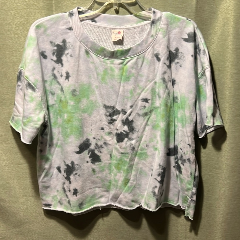 Secret Treasures cropped sweat shirt